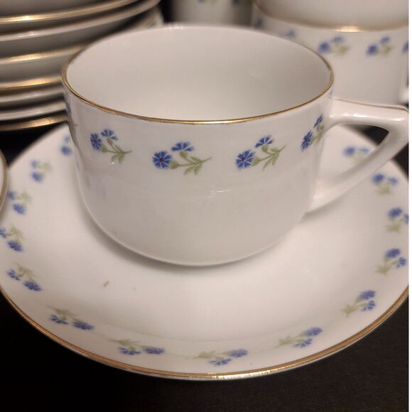 Antique J&C Bavaria Blue Floral Gold Gilt Rim‎ Cup and Saucer 1898-1923 - Picture 2 of 9